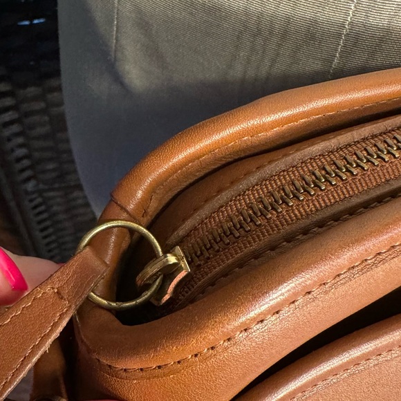 Vintage Coach Leather Purse - Picture 3 of 12